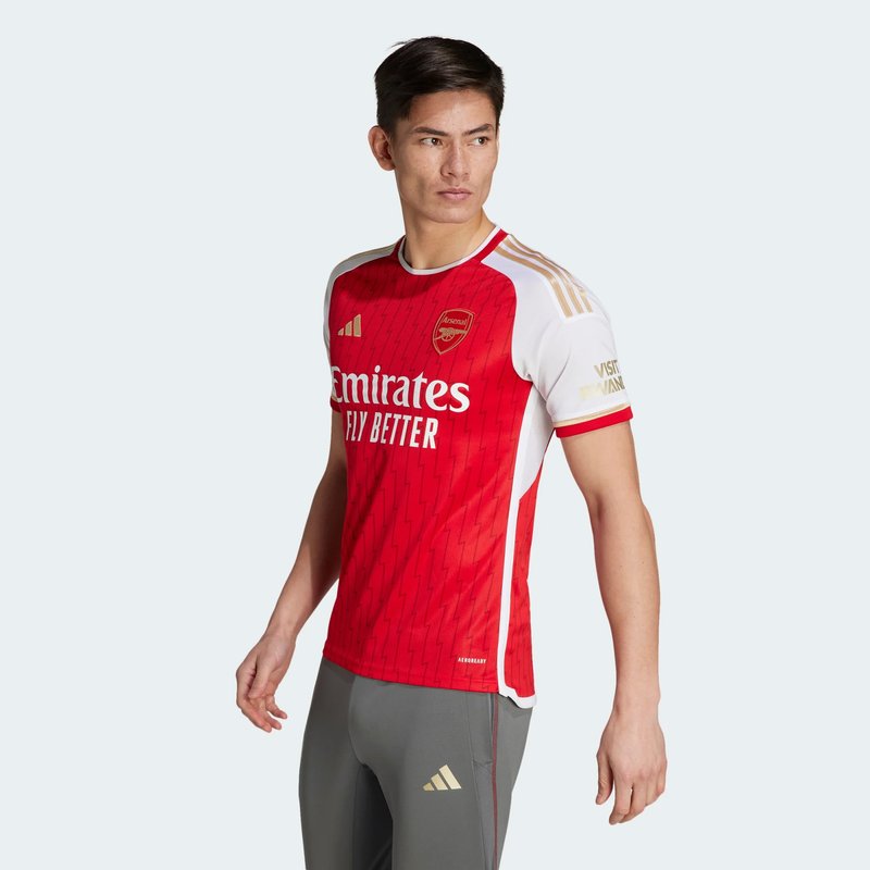 Arsenal_-_A_Fashion_Statement_on_and_off_the_Pitch.jpg