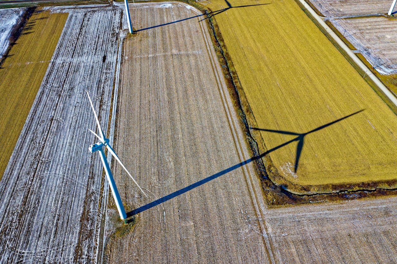 How Solar and Wind Power Are Changing the Energy Landscape Worldwide