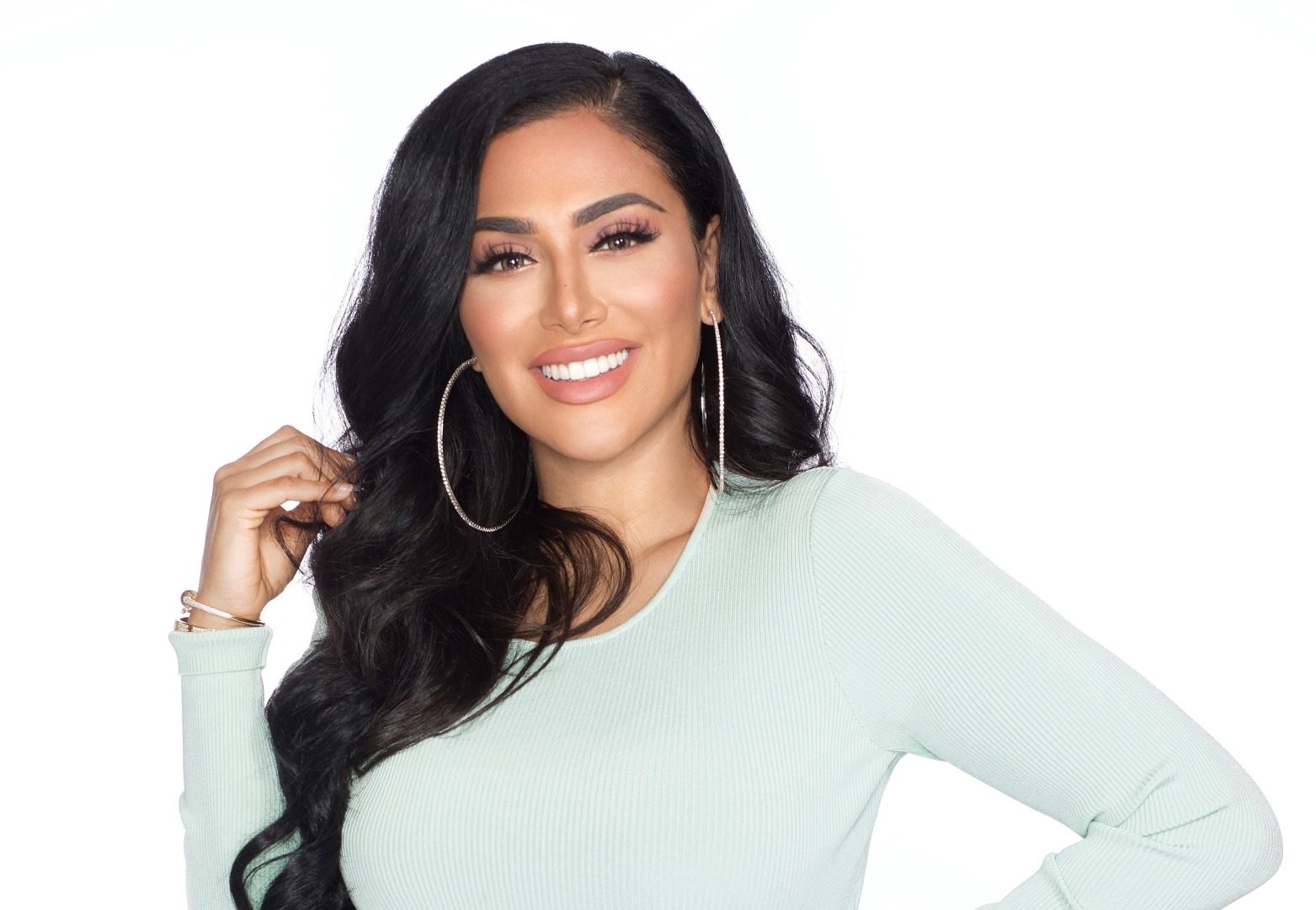 Meet Huda Kattan: The Visionary Behind Huda Beauty and a Global Beauty