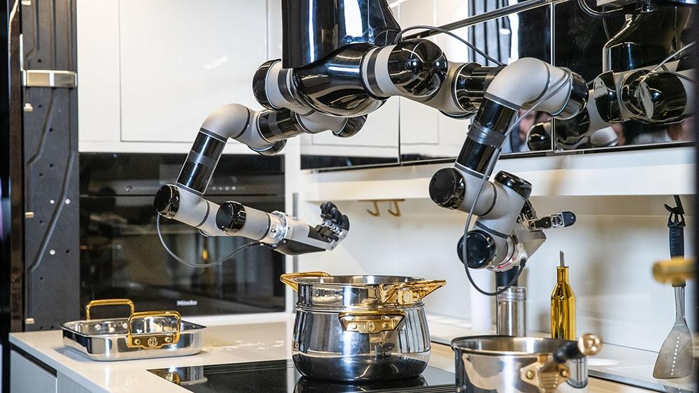 Robot_Cooking_Meal.jpeg