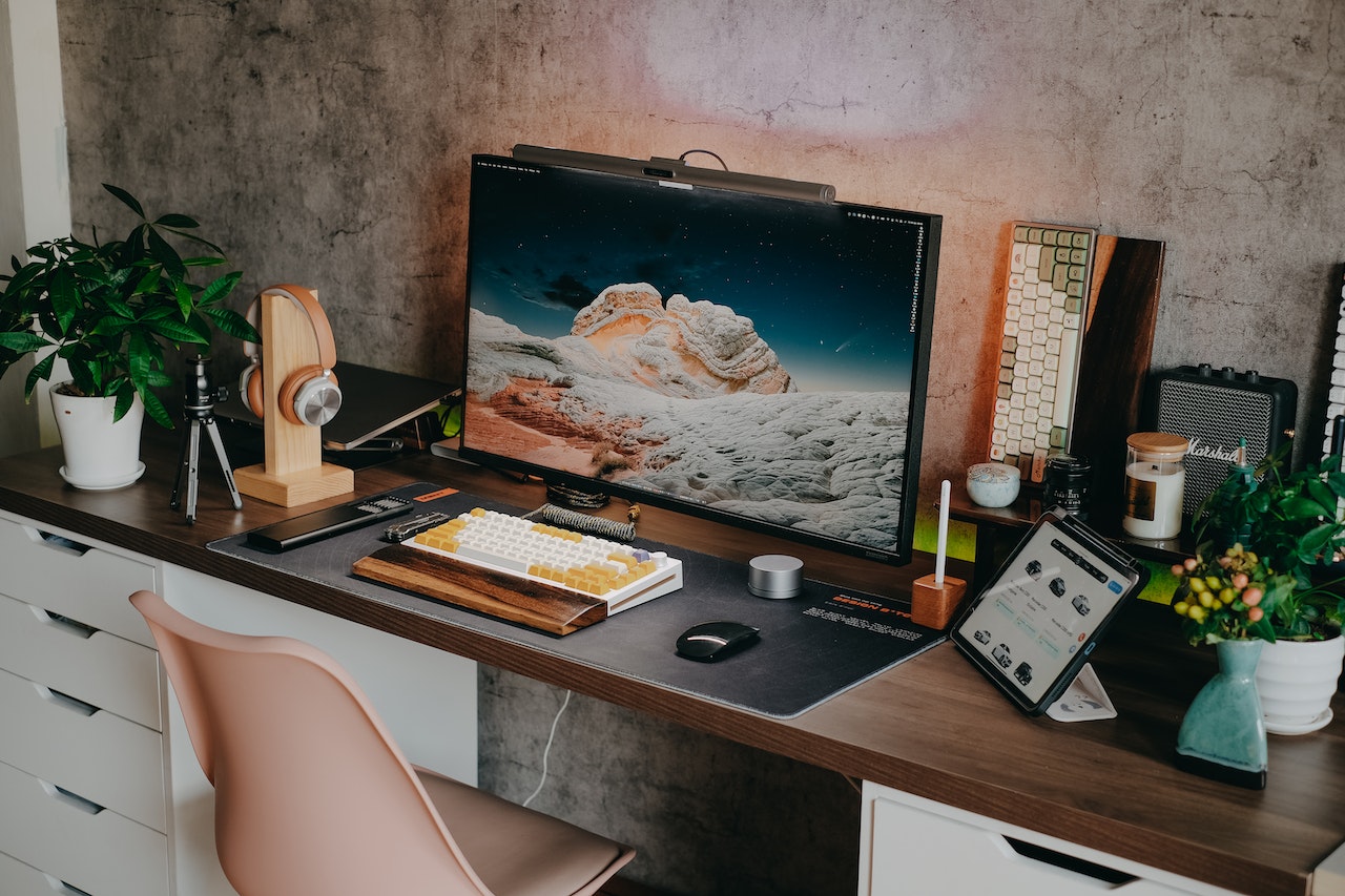 6 Top Recognized Programs to Get a Headstart with Emerging Technology