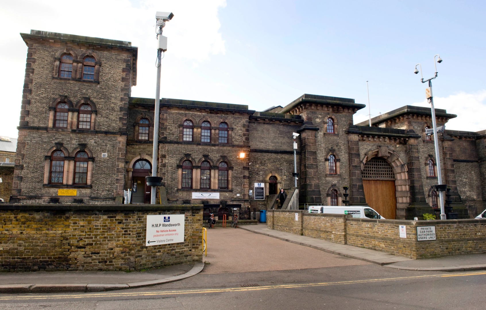British Police Hunt Terror Suspect Who Escaped Wandsworth Prison