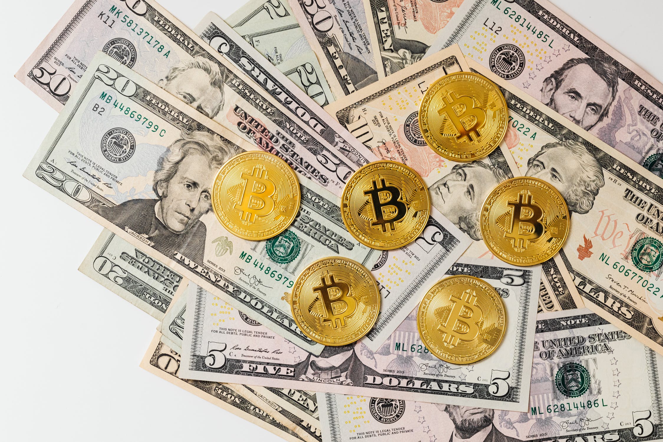 Central Banks Attack Bitcoin: Are Cryptocurrencies Under Threat?