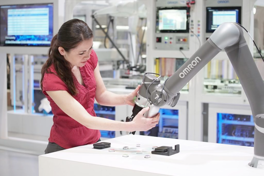 Understanding the Different Applications of Cobots