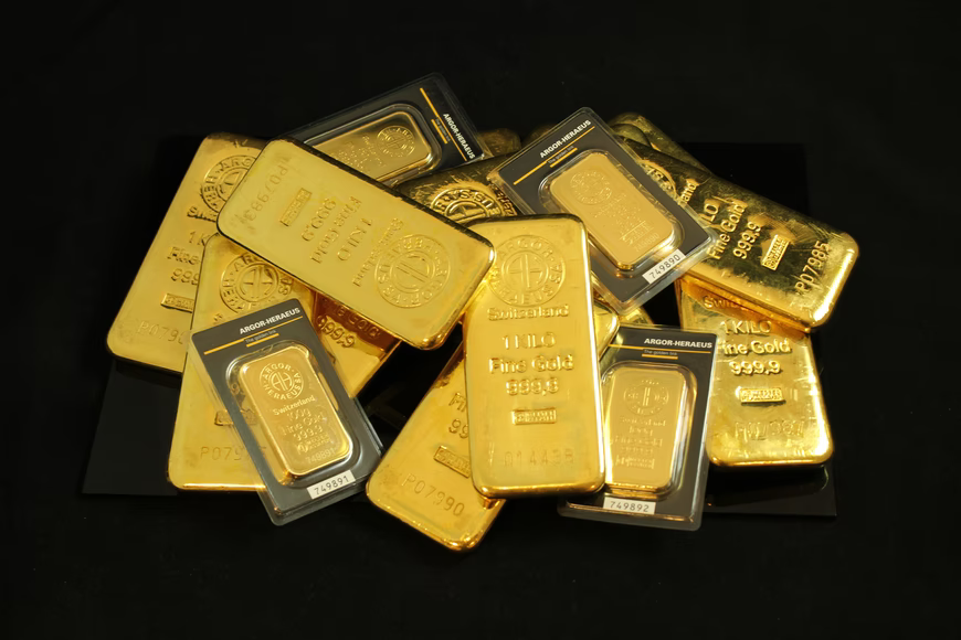The Main Reasons Why People Decide To Invest In Precious Metals