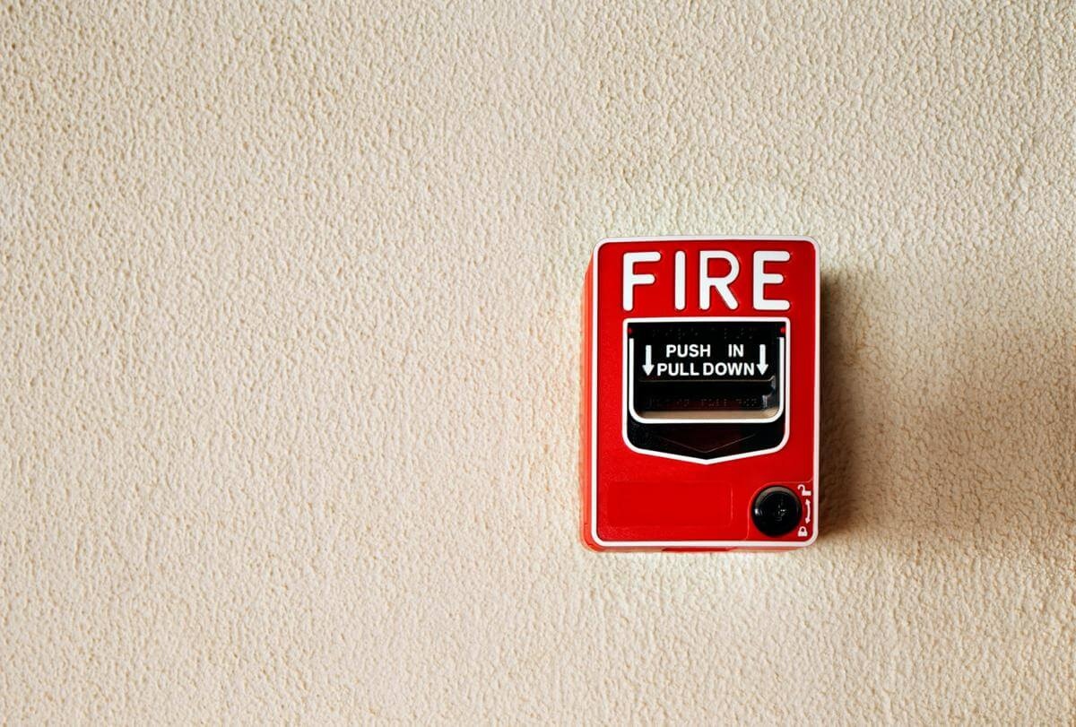 Should Your Business Integrate Fire Protection and Security Systems?