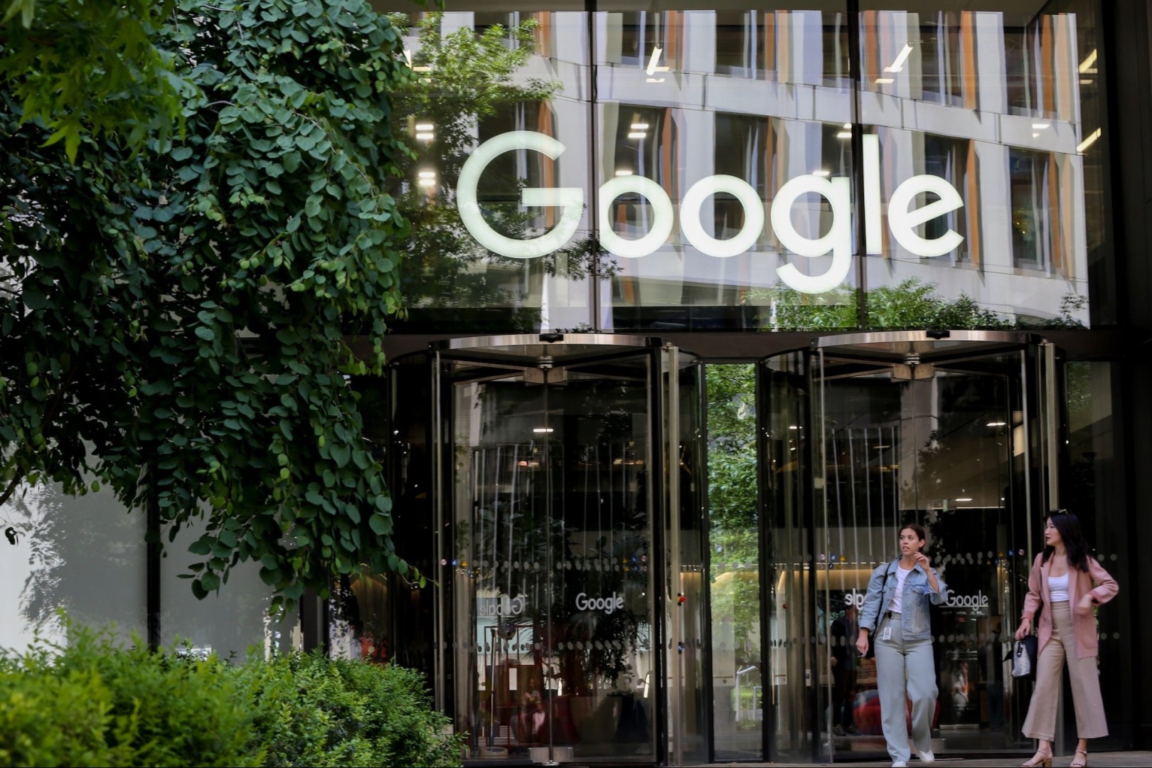 Google Earns Top Spot as the Best Workplace for Employees in the UK
