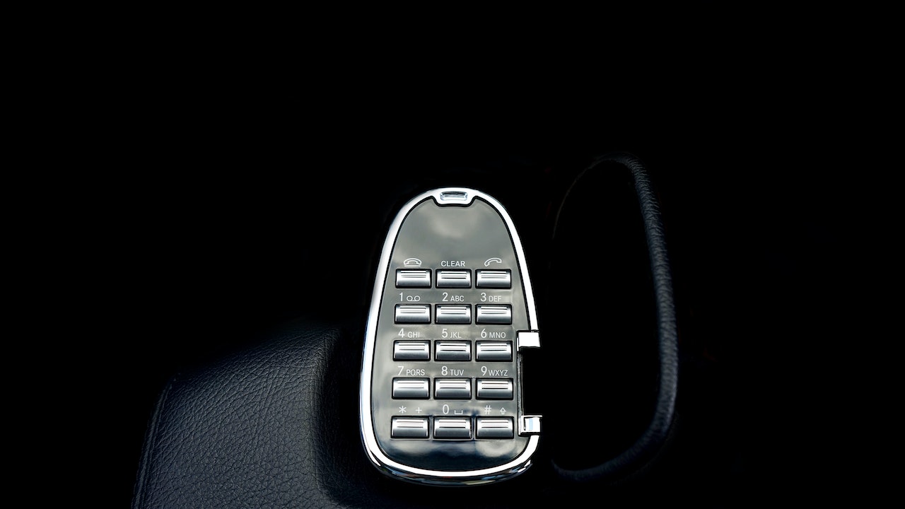Guarding Your Business: Shielding Against Distracted Driving Risks