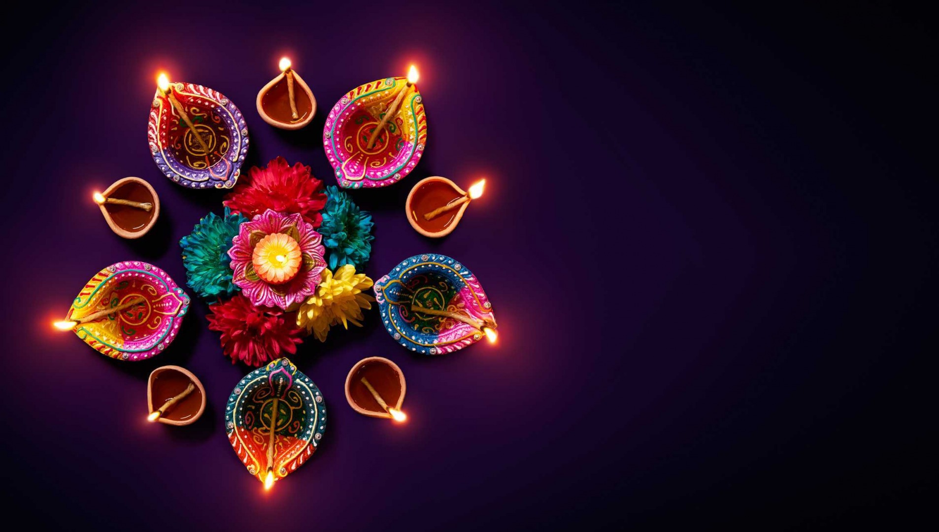 Happy Diwali 2021: People From All Around the World Celebrate The Festival of Lights