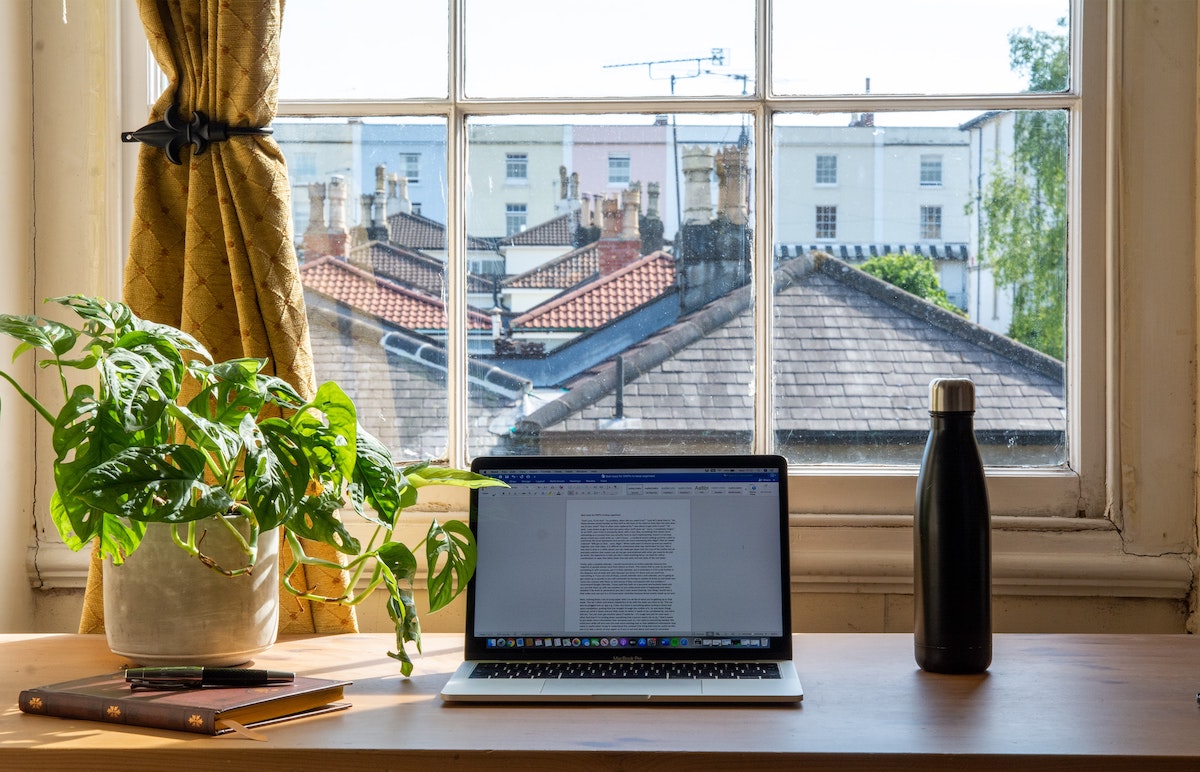 How to Transition Smoothly to Working from Home While Maintaining Productivity