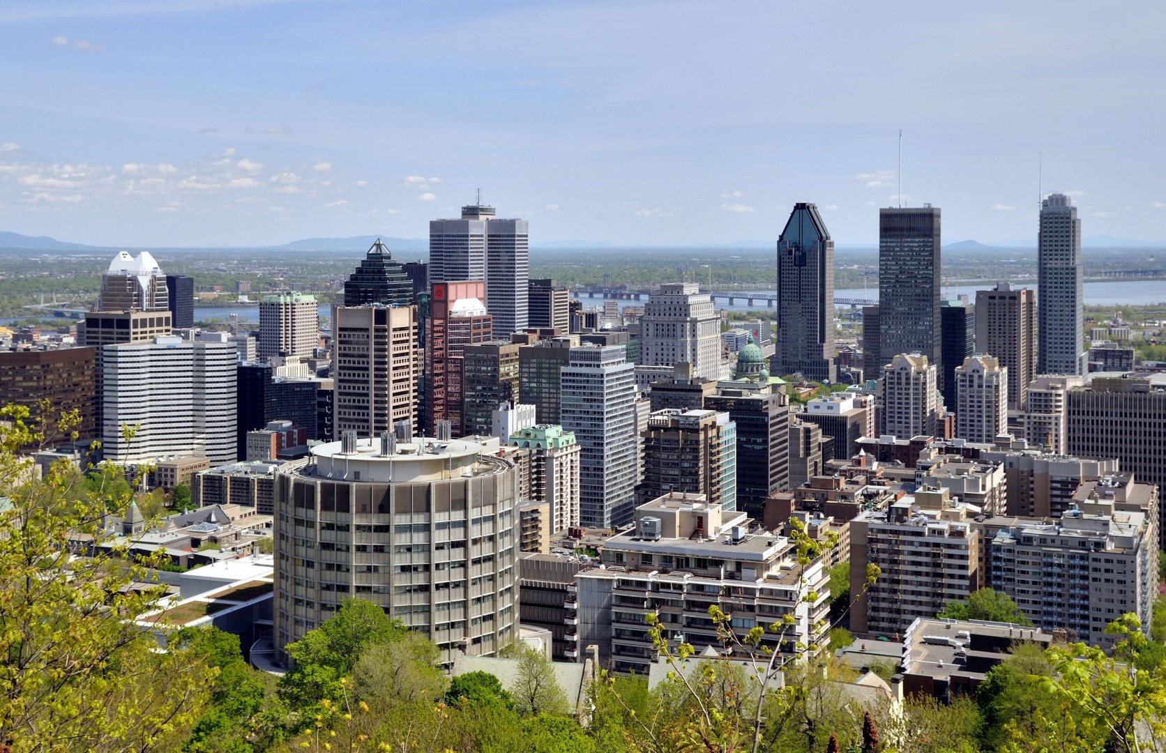 Make Your Visit to Montreal a Breeze With These Helpful Tips 