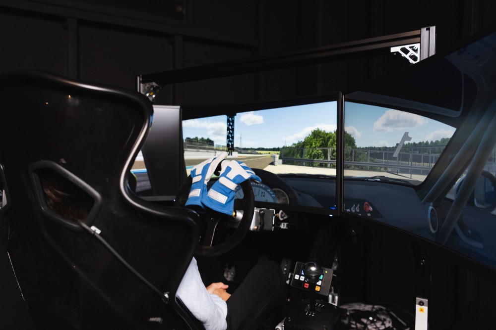 Making Driving Tests Safer and More Realistic With Virtual Reality