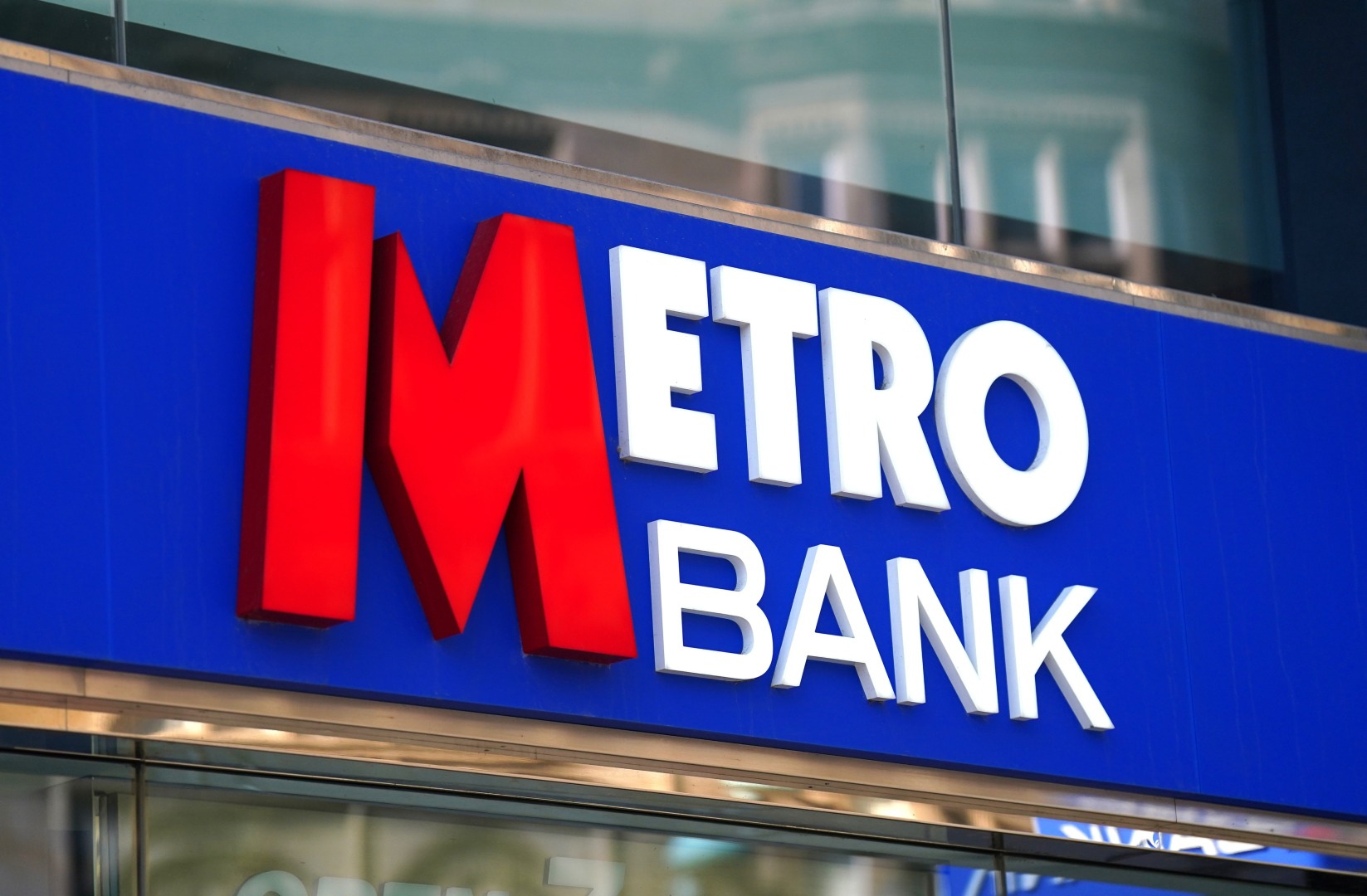 Metro Bank Secures Its Future with £325 Million Rescue Funding Deal