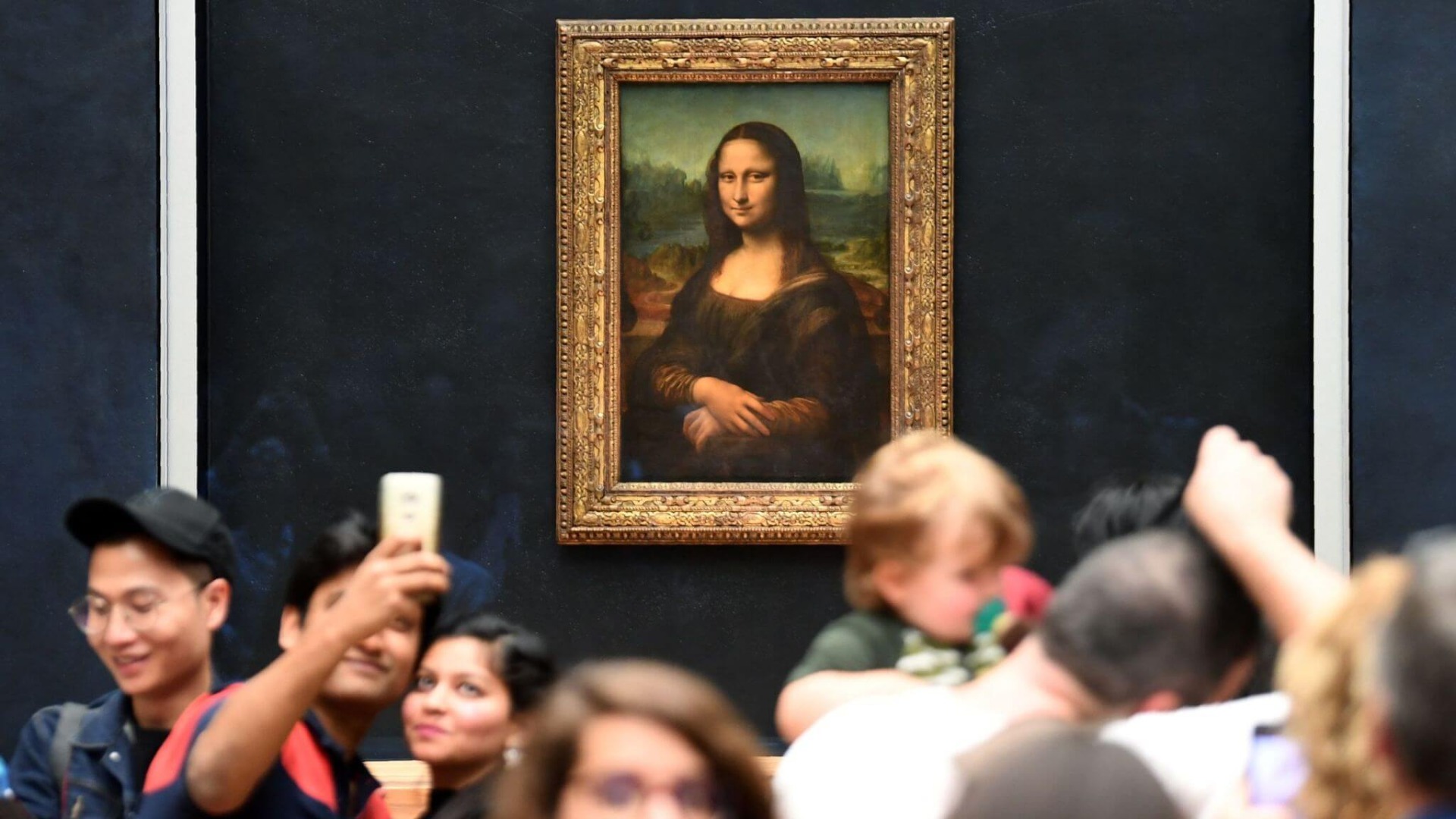 A 36 Years Old Man Arrested Following Mona Lisa Cake Attack