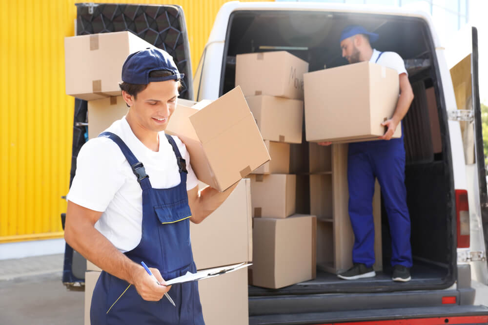 How to Make Customers Fall in Love With Your Moving Company ?