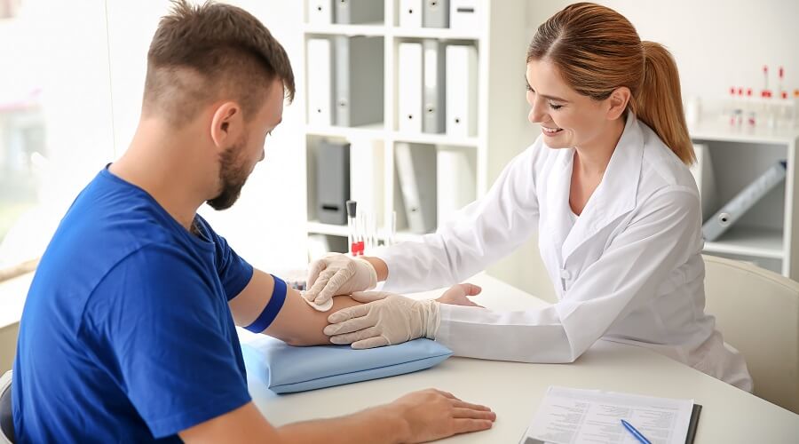 Is Phlebotomy a Great Career to Get Into? Here’s What to Know