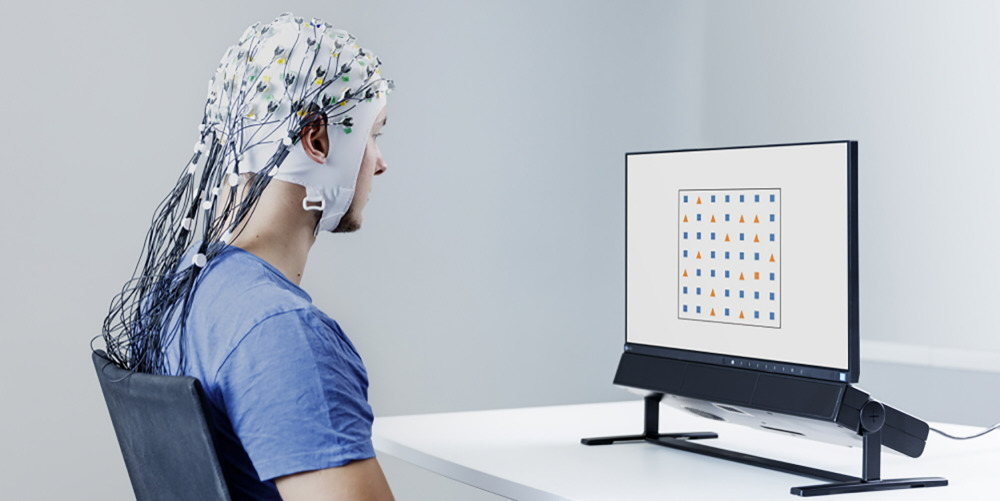 Combining Neuroscience and IoT in Healthcare