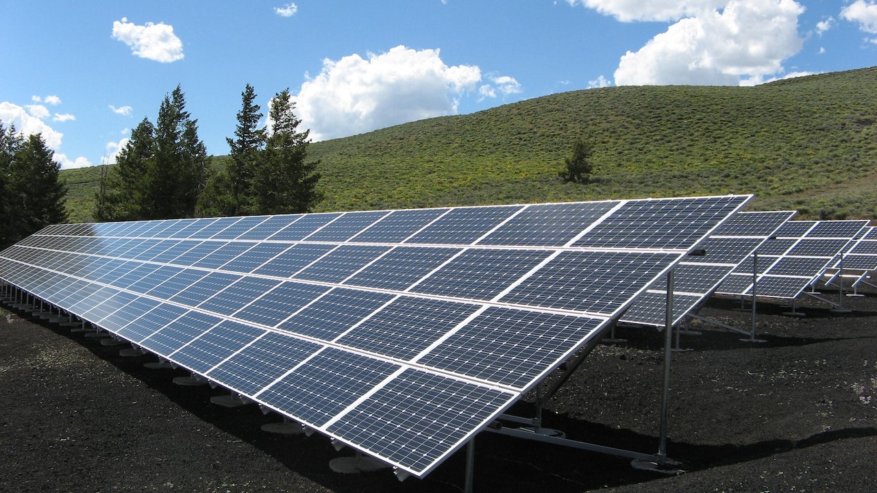 Solar Supply Store Near Me: How To Choose a Solar Installer