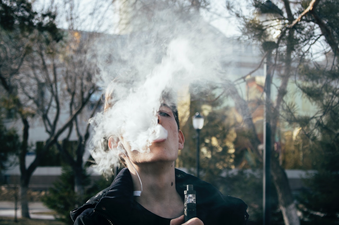 The Dark Side of Vaping: What are the Risks and Consequences?