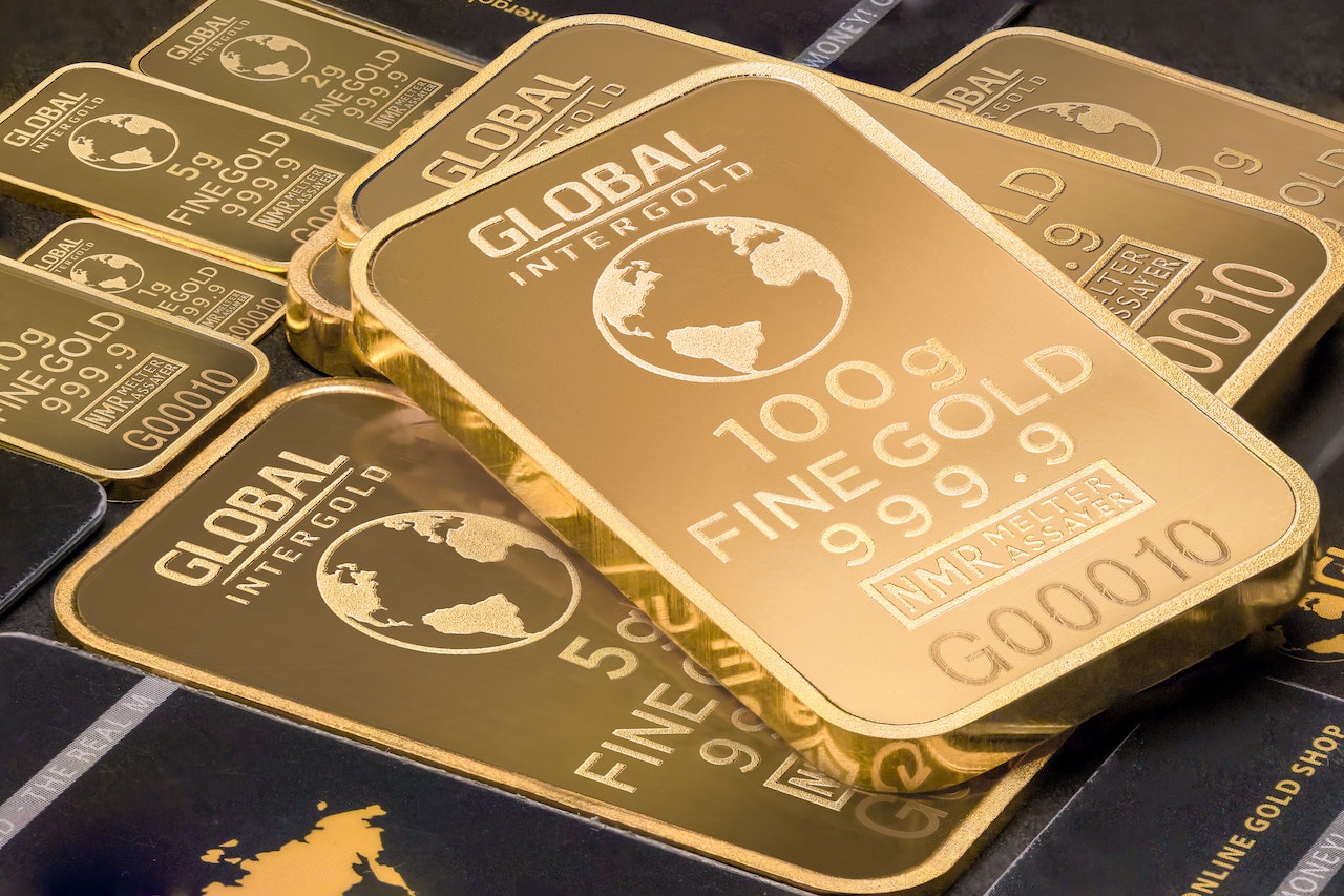 Investing In The Digital Era: The Impact Of Tech On The Gold Market