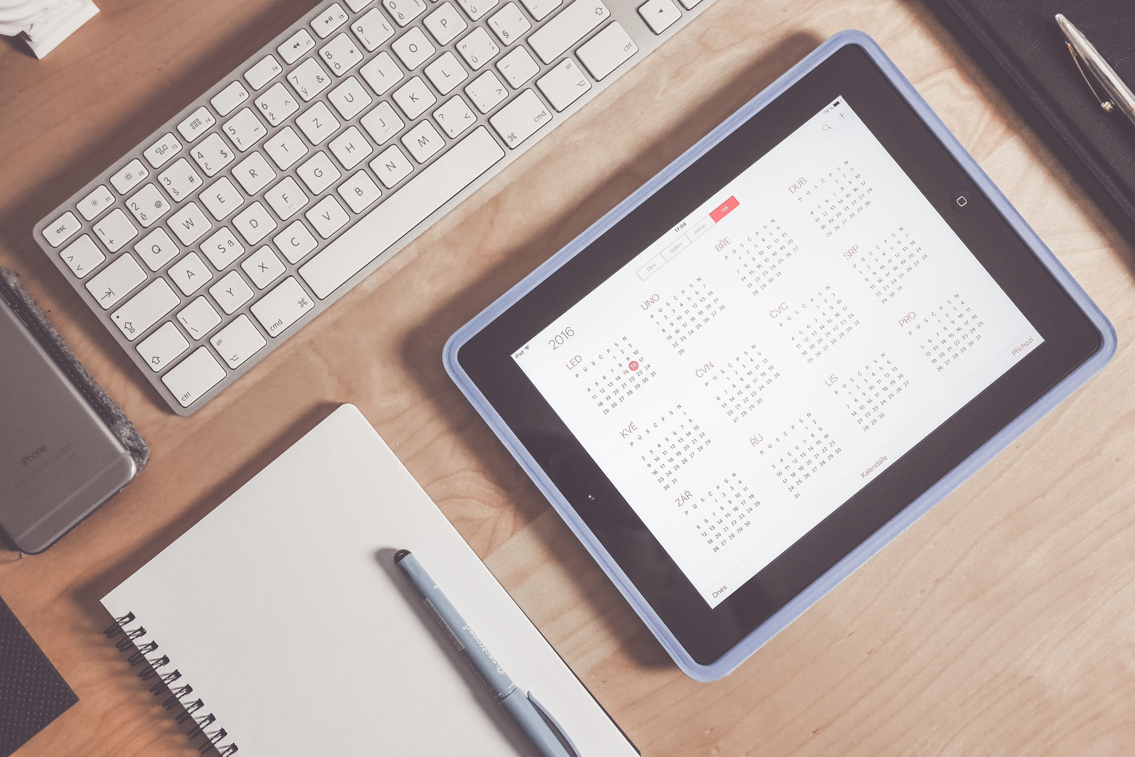 Top 10 Scheduling Tools for Your Business Calendar