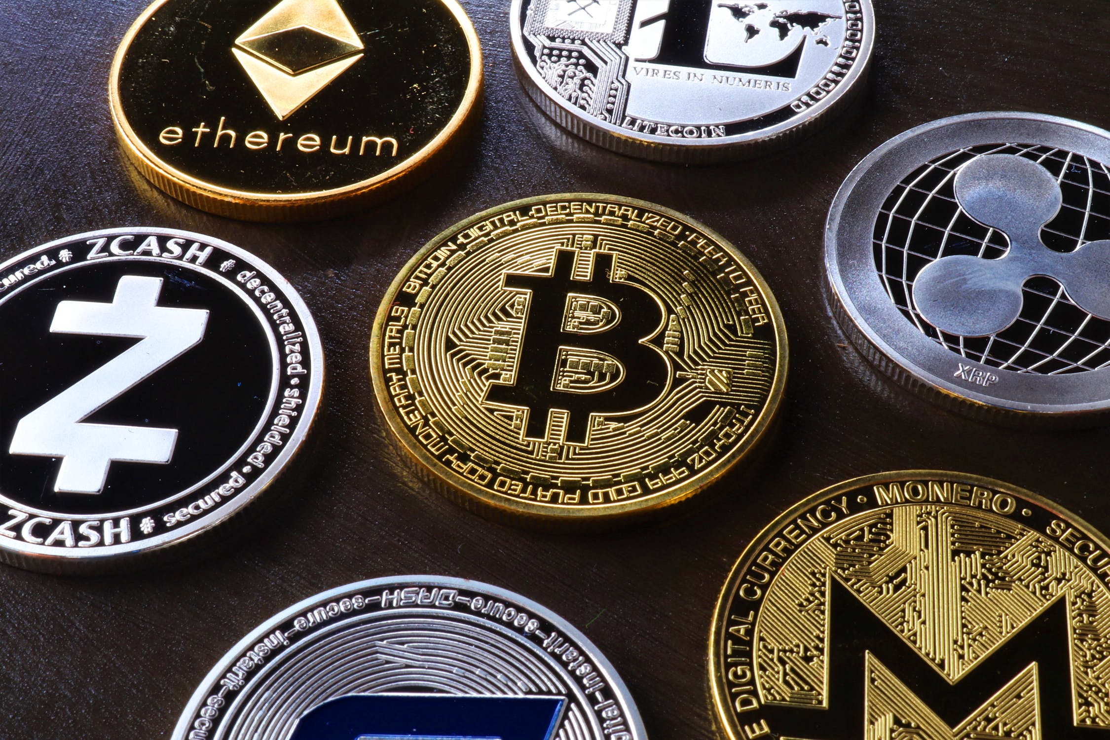 Why Governments are Banning Cryptocurrencies?