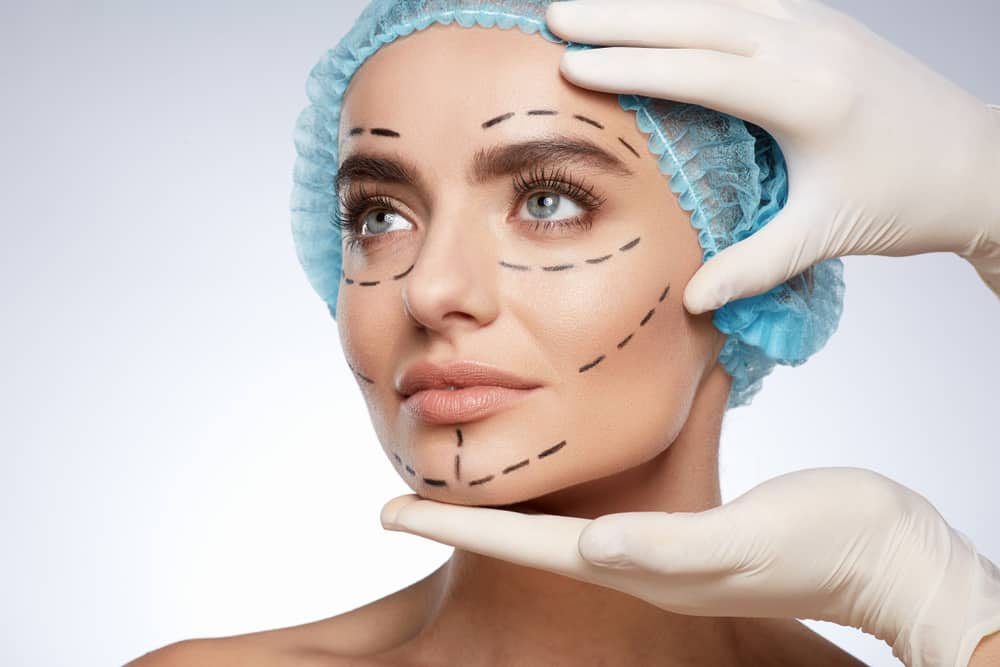 Will the Cosmetic Surgery Boom Continue in 2022? 