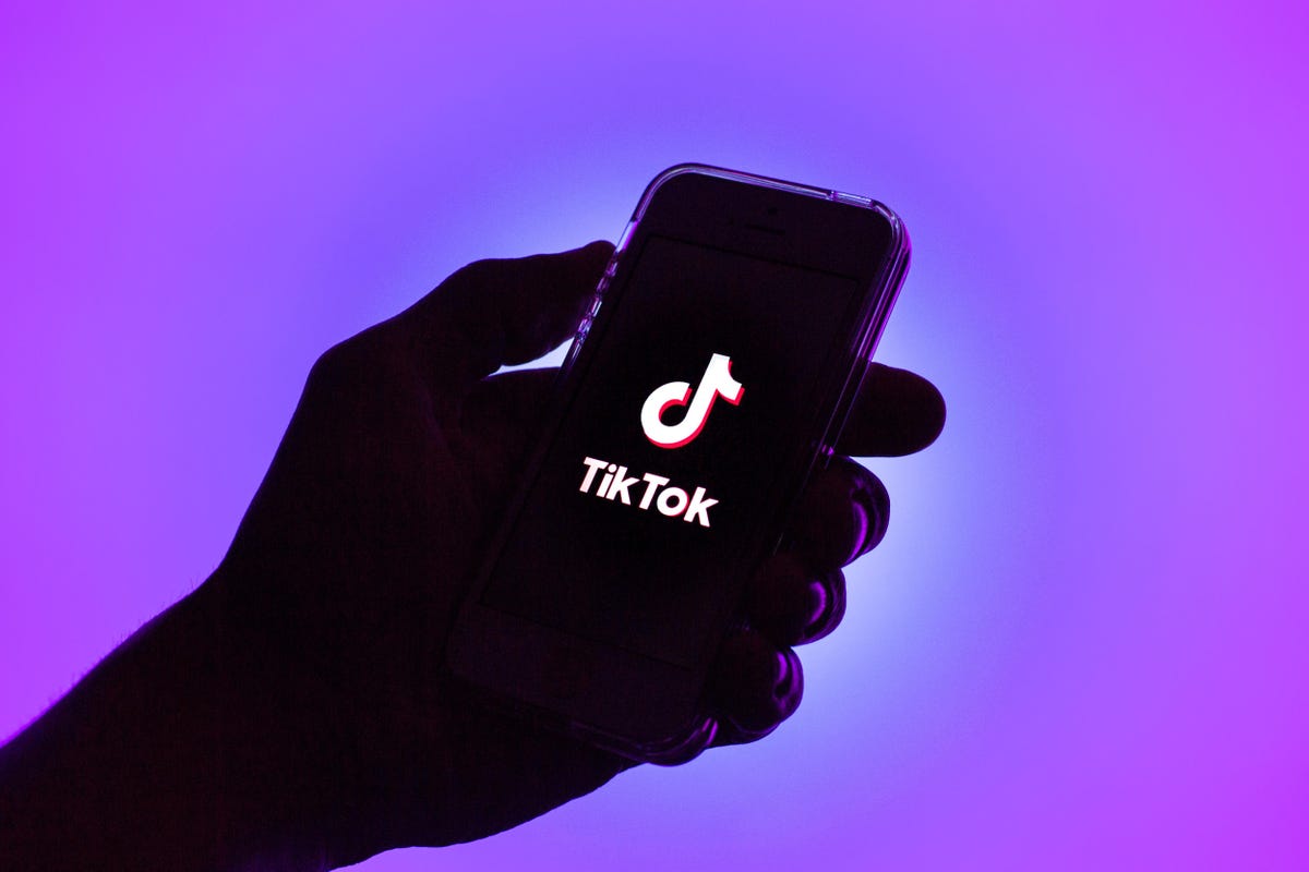 TikTok Introduces Screen Time Limit for Under-18s