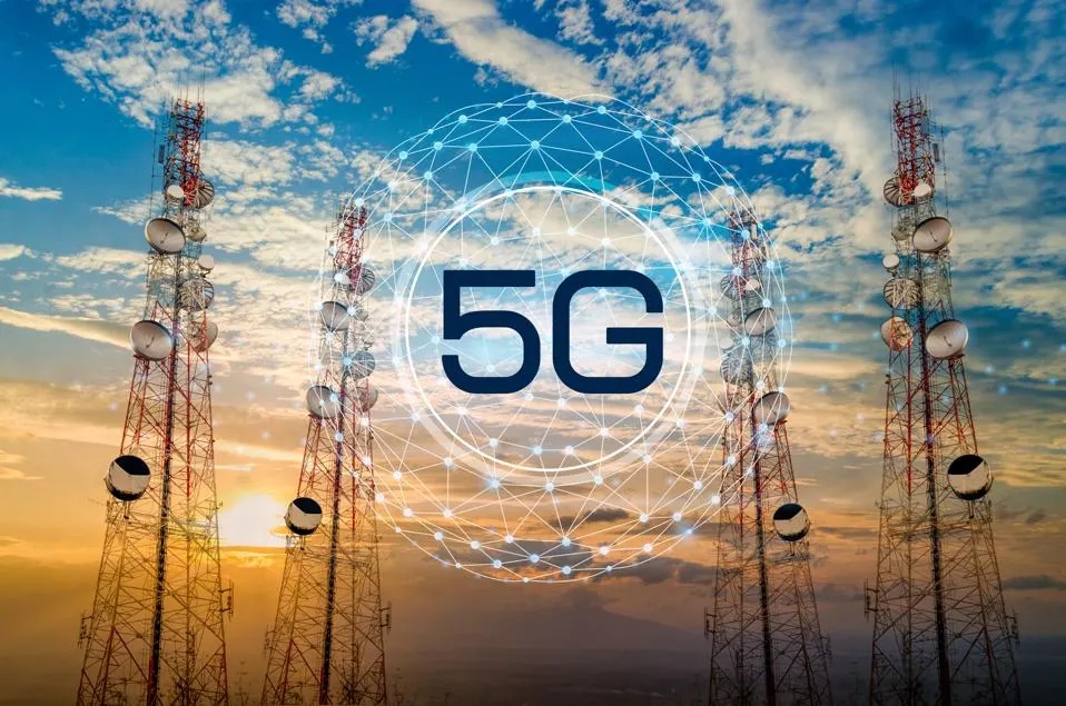 Unlocking 5G's Full Potential: Harnessing the Network Effect for Innovation