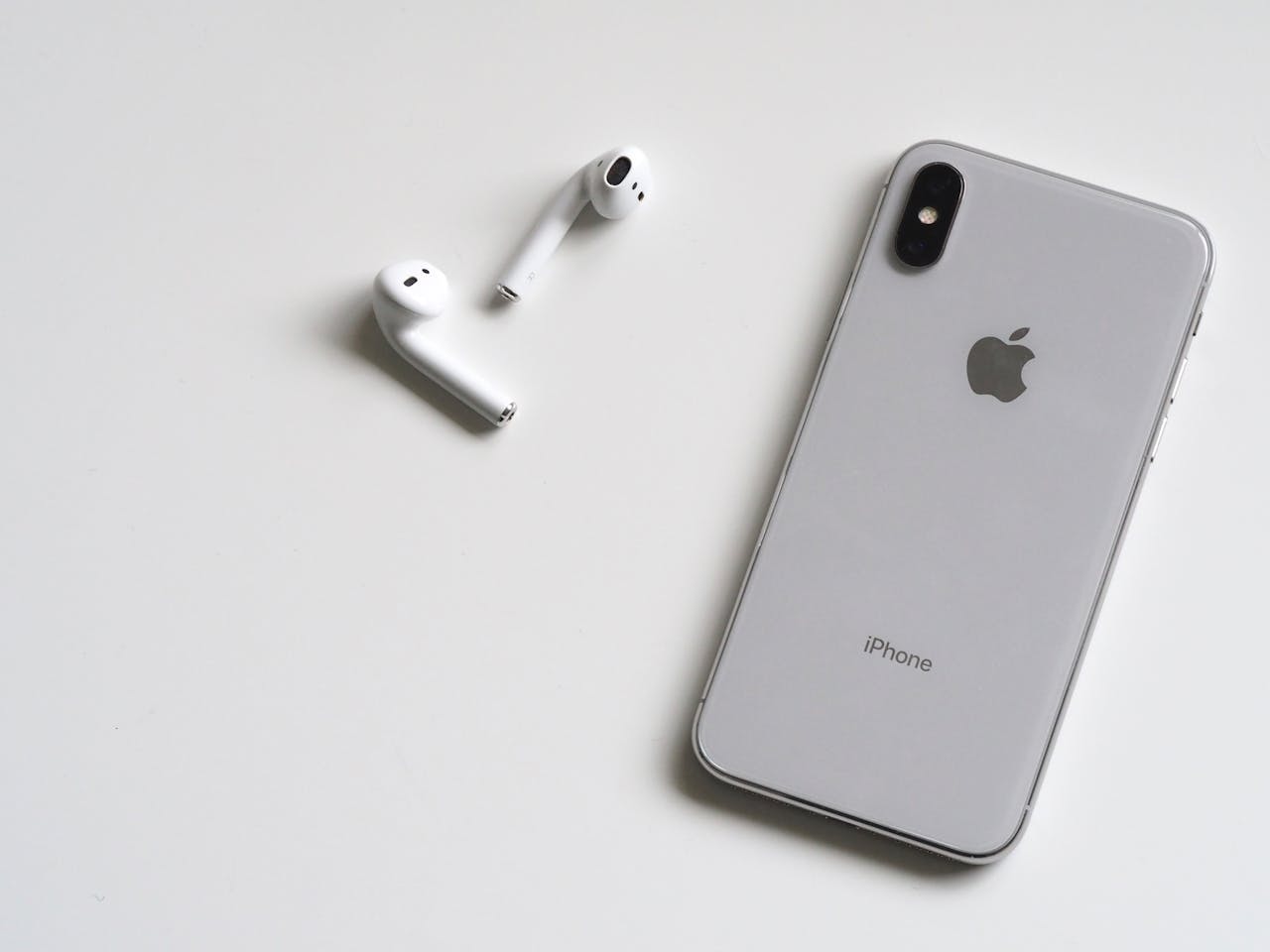 iPhone Stuck on Apple Logo? 5 Quick Fixes That Work