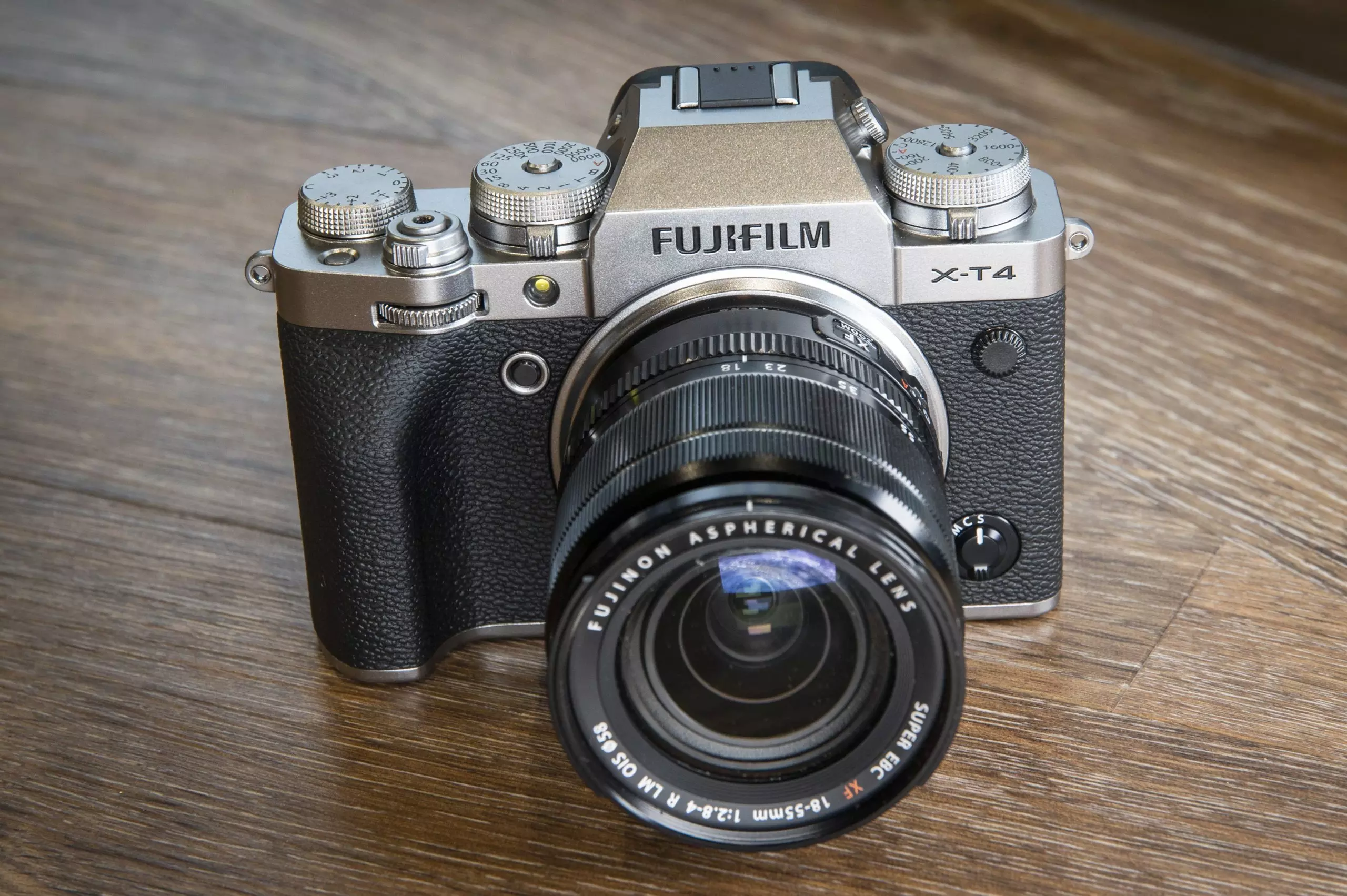 Fujifilm_XT4-min.jpg
