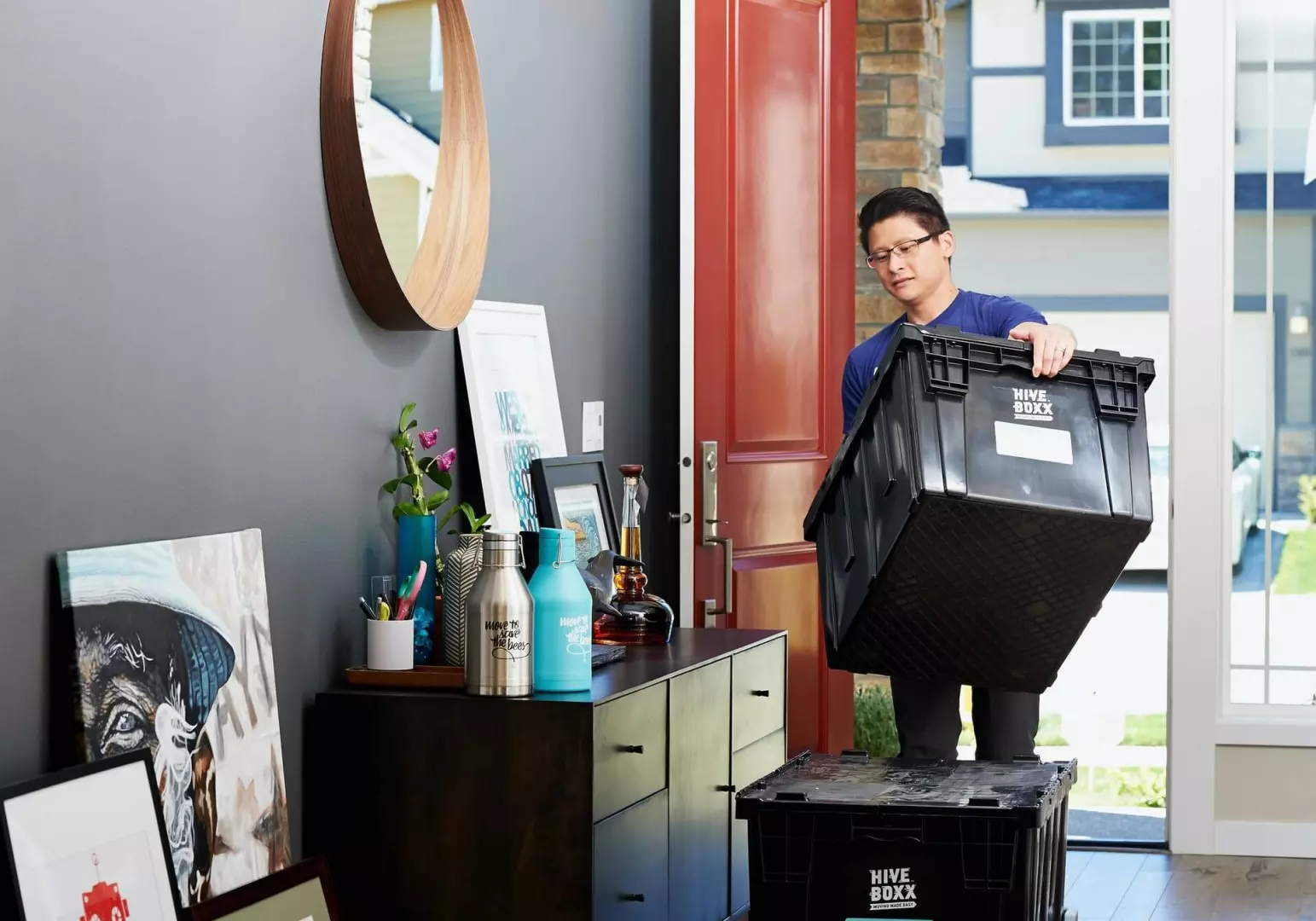 Moving Out Checklist: 10 Tips For Moving as a Renter