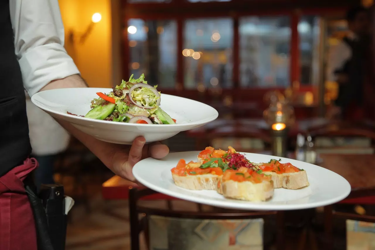 6 Ways You Can Increase Customer Satisfaction At A Dining Establishment